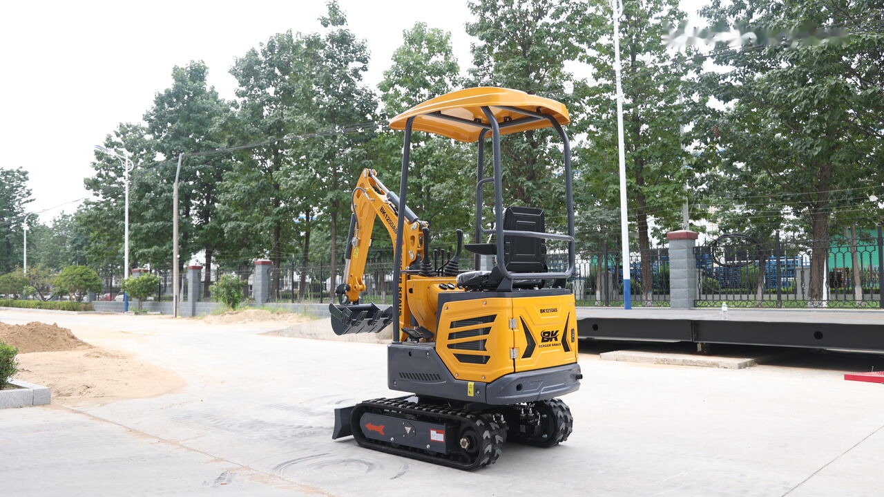 Uusi Minikuormaaja Berger Kraus BK1250AS excavator minikoparka Nowa KUBOTA: kuva Uusi Minikuormaaja Berger Kraus BK1250AS excavator minikoparka Nowa KUBOTA