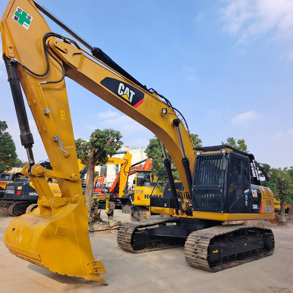 Leasing  CAT 330D2L CAT 330D2L: kuva Leasing  CAT 330D2L CAT 330D2L