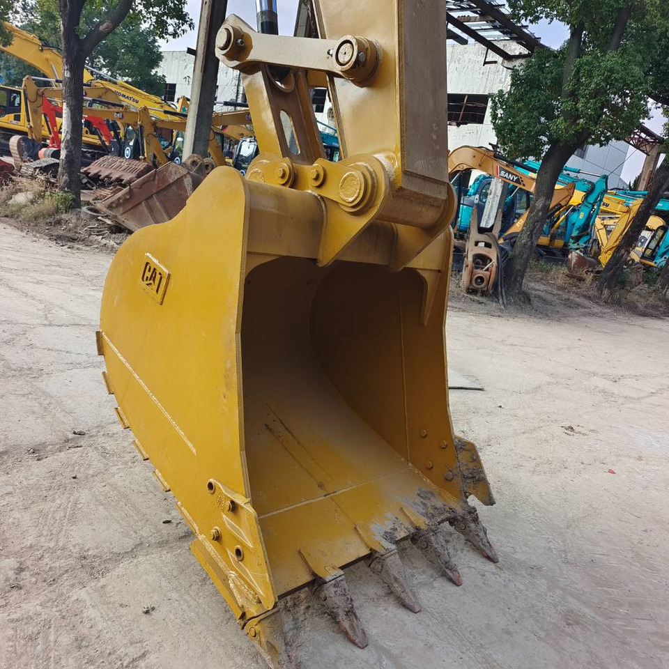 Telakaivukone CAT 330D2L: kuva Telakaivukone CAT 330D2L