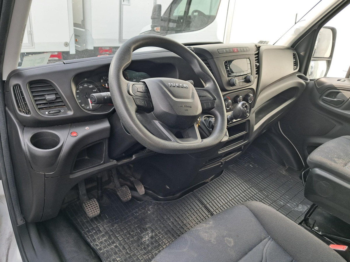 Jakeluauto IVECO DAILY KONTENER: kuva Jakeluauto IVECO DAILY KONTENER