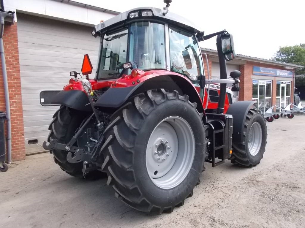 Uusi Traktori Massey Ferguson 7S.155 Dyna 6: kuva Uusi Traktori Massey Ferguson 7S.155 Dyna 6