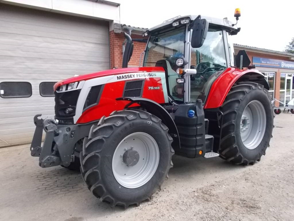 Uusi Traktori Massey Ferguson 7S.155 Dyna 6: kuva Uusi Traktori Massey Ferguson 7S.155 Dyna 6