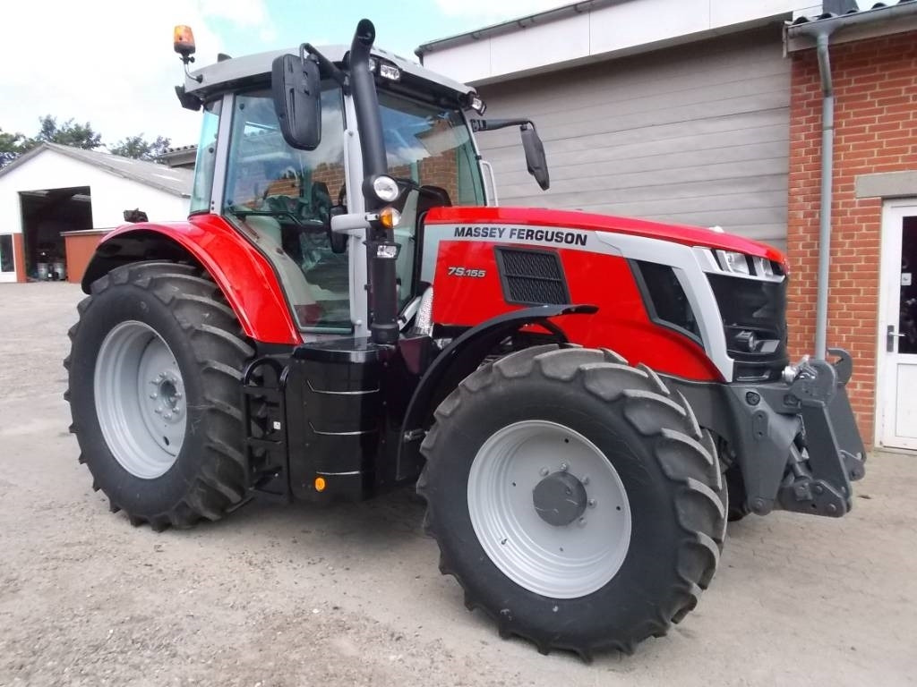 Uusi Traktori Massey Ferguson 7S.155 Dyna 6: kuva Uusi Traktori Massey Ferguson 7S.155 Dyna 6