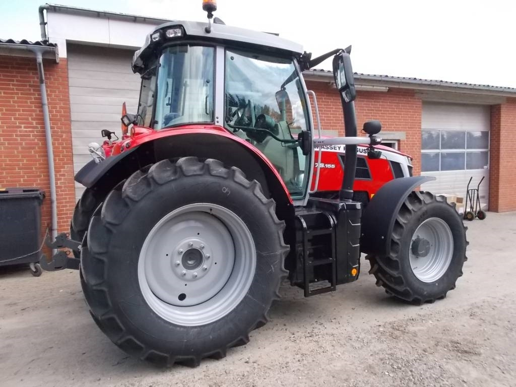 Uusi Traktori Massey Ferguson 7S.155 Dyna 6: kuva Uusi Traktori Massey Ferguson 7S.155 Dyna 6