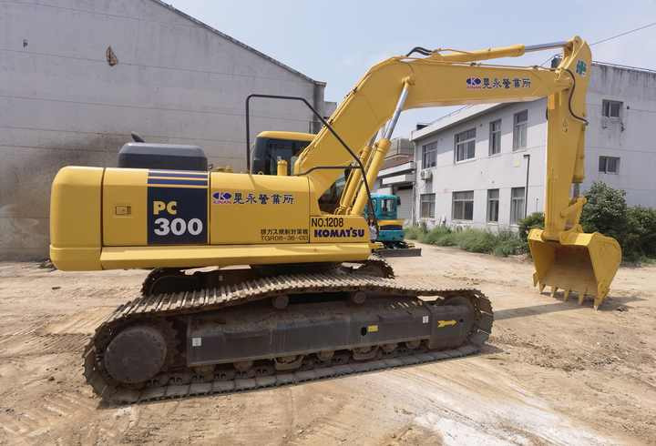 Telakaivukone Automation Used komatsu pc300-7 excavator second hand ecvacators cheap price used komatsu  for hot sale: kuva Telakaivukone Automation Used komatsu pc300-7 excavator second hand ecvacators cheap price used komatsu  for hot sale