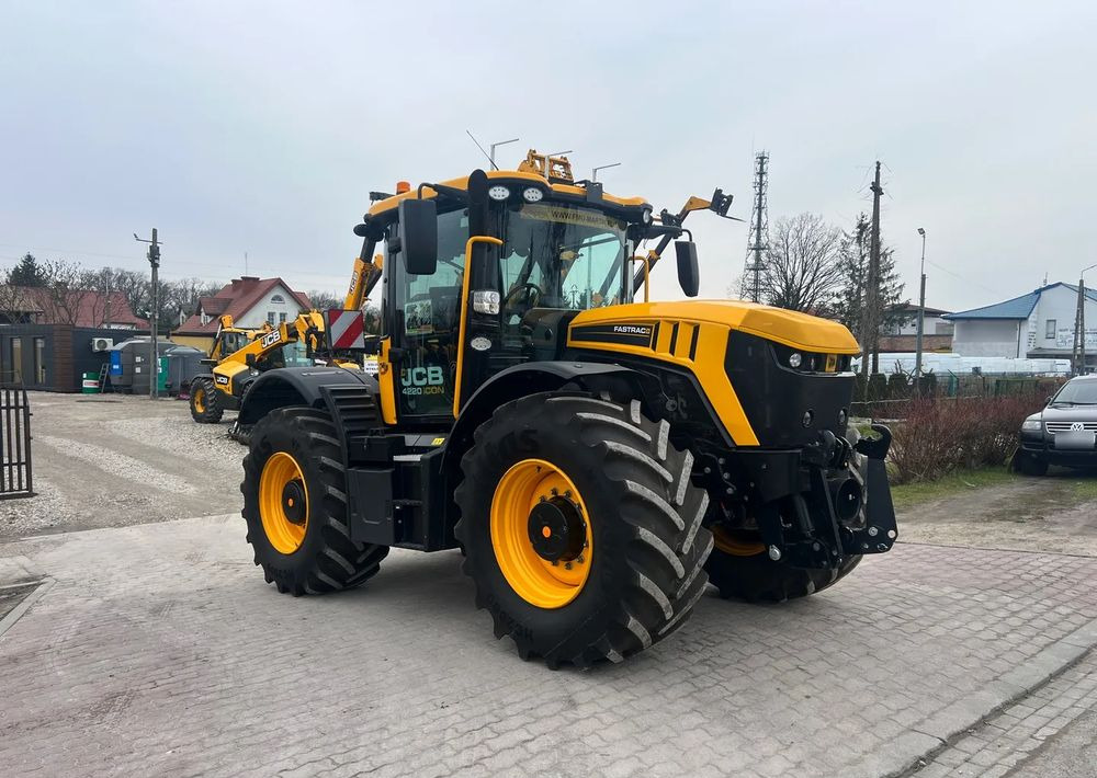 Traktori JCB Fastrac 4220 ICON | DEMO |220 KM |2022 ROK: kuva Traktori JCB Fastrac 4220 ICON | DEMO |220 KM |2022 ROK