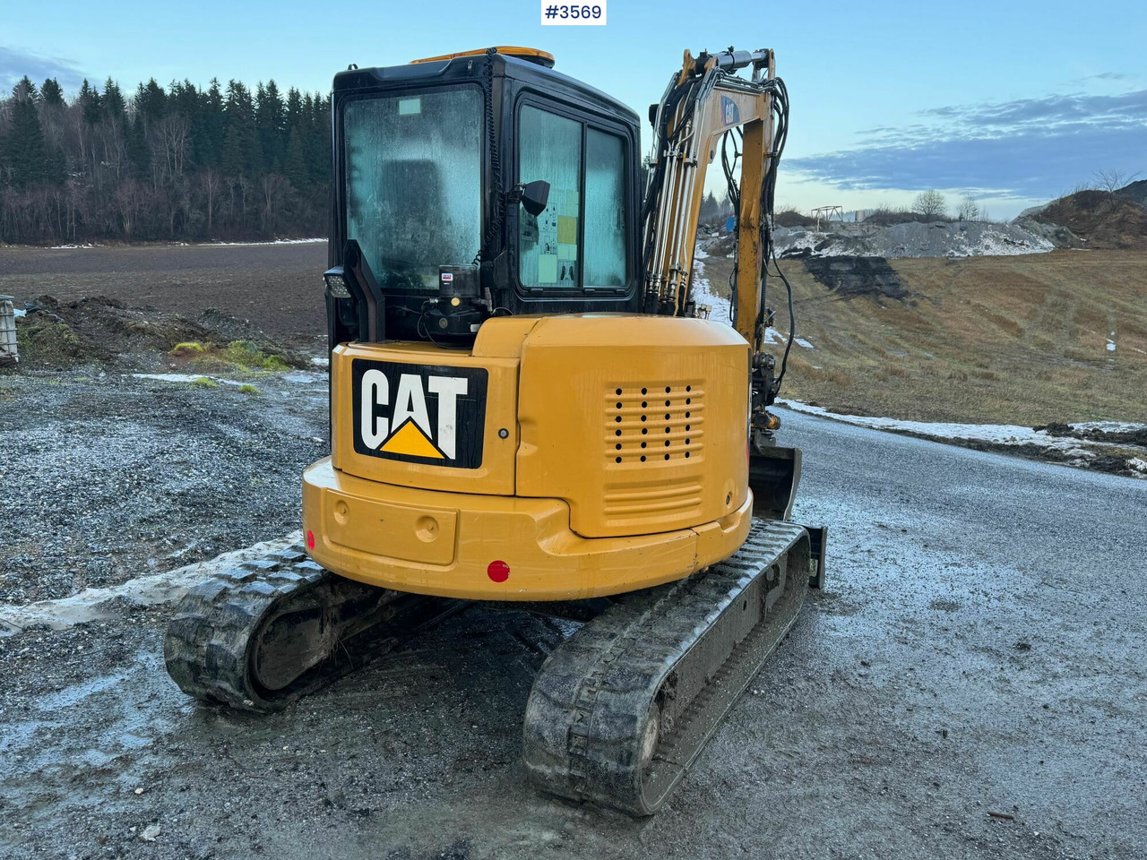 Kaivuri 2012 Caterpillar 305.5E2 CR with rotor tilt, s50 hitch and more!: kuva Kaivuri 2012 Caterpillar 305.5E2 CR with rotor tilt, s50 hitch and more!