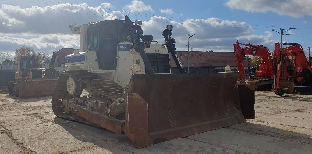 Puskutraktori CAT D 6 T LGP: kuva Puskutraktori CAT D 6 T LGP