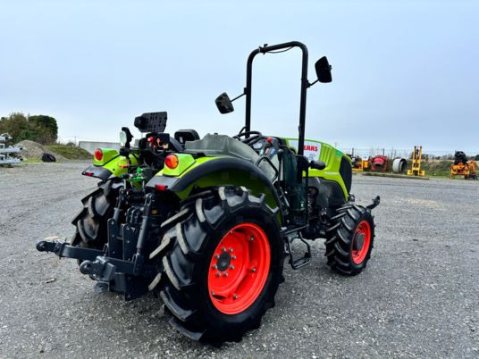 Traktori Claas nexos 210f: kuva Traktori Claas nexos 210f