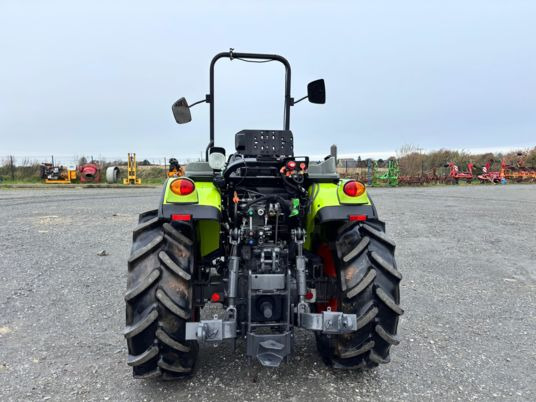 Traktori Claas nexos 210f: kuva Traktori Claas nexos 210f