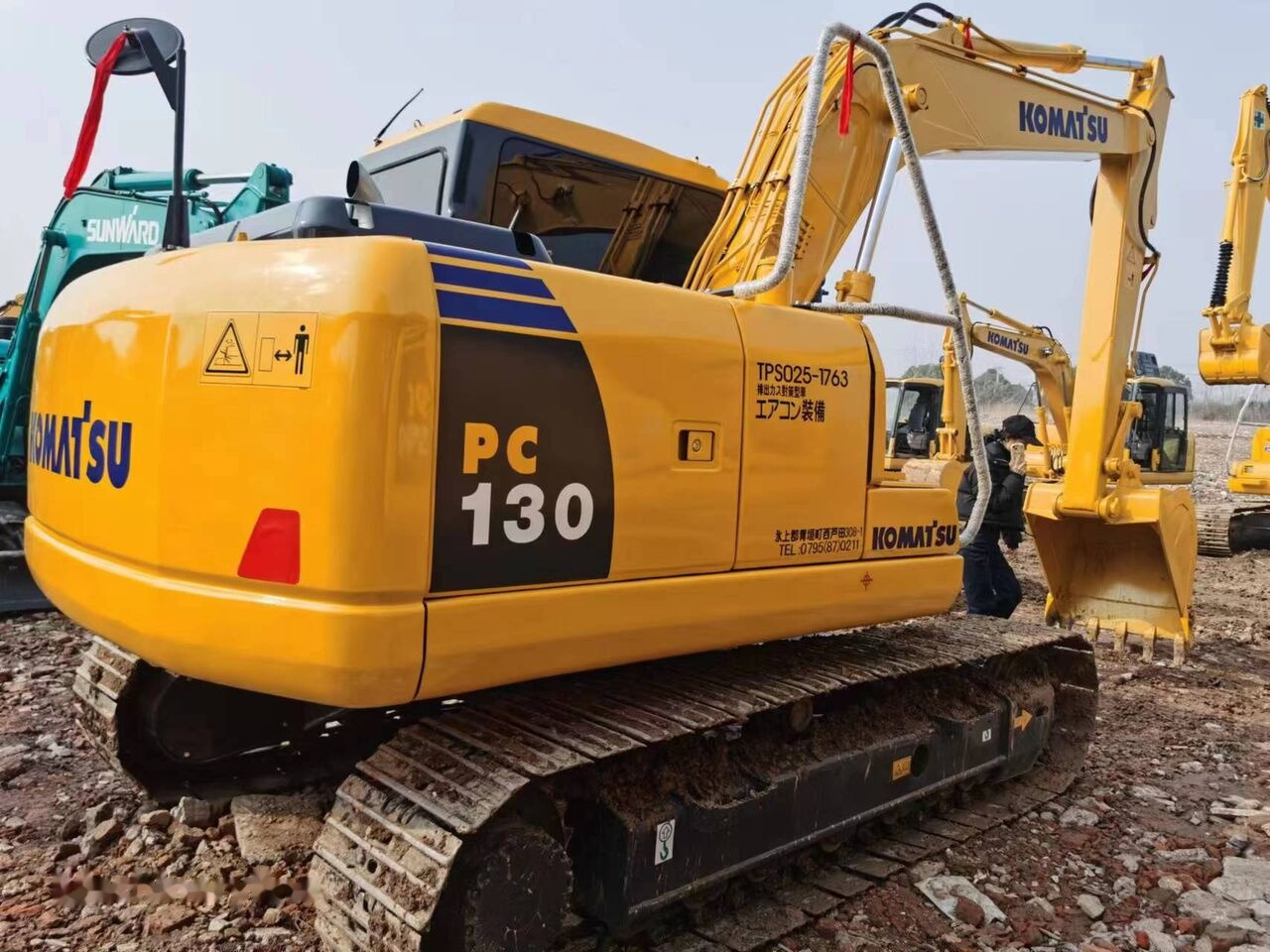 Telakaivukone Komatsu PC130: kuva Telakaivukone Komatsu PC130