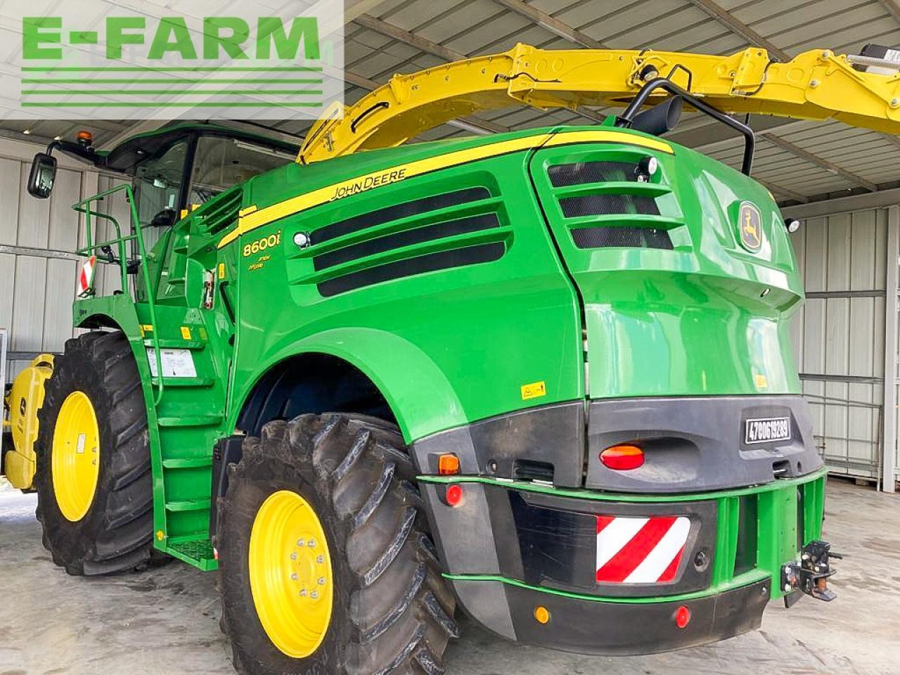 Itsekulkeva silppuri John Deere 8600I: kuva Itsekulkeva silppuri John Deere 8600I