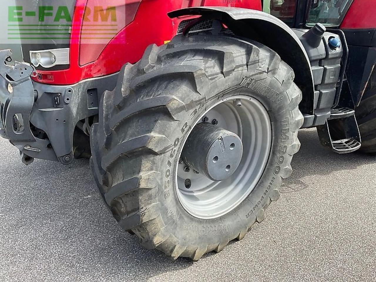 Traktori Massey Ferguson 8737 dyna vt: kuva Traktori Massey Ferguson 8737 dyna vt