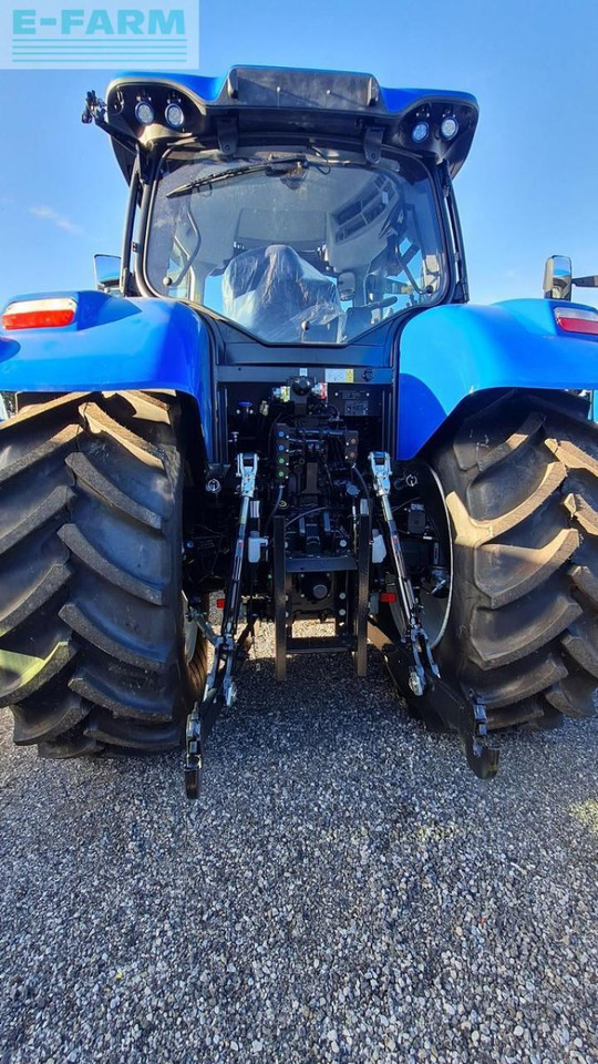 Traktori New Holland t6.145 dynamic command (stage v): kuva Traktori New Holland t6.145 dynamic command (stage v)