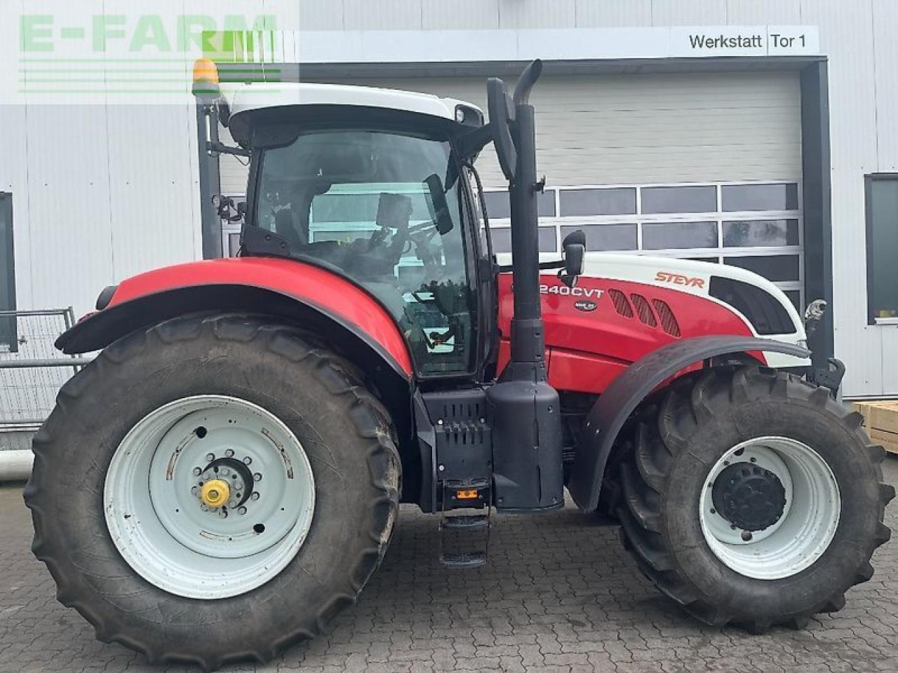 Traktori Steyr 6240 cvt: kuva Traktori Steyr 6240 cvt