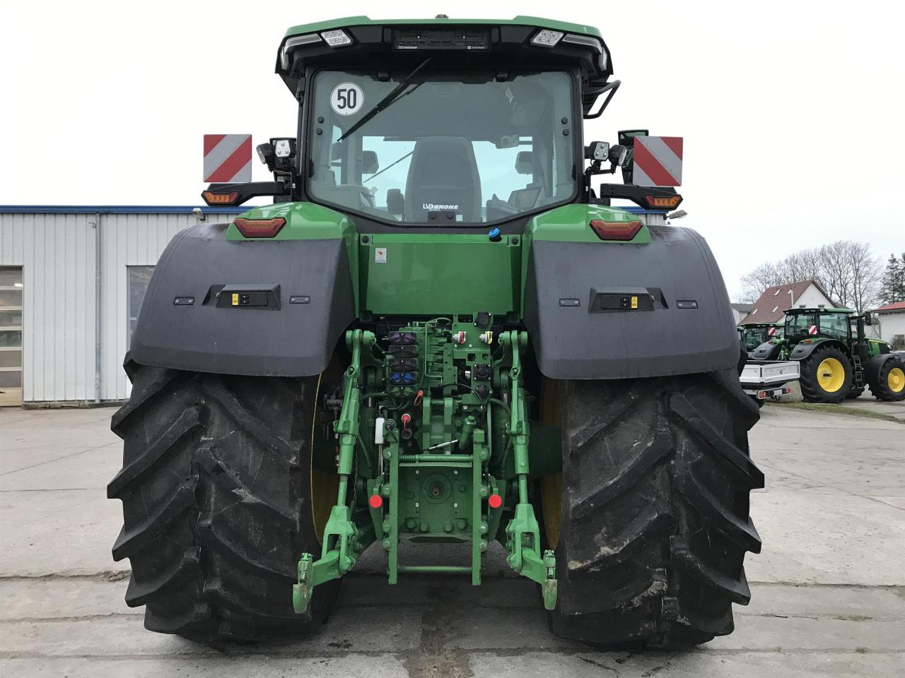 Leasing John Deere 7R 310 John Deere 7R 310: kuva Leasing John Deere 7R 310 John Deere 7R 310