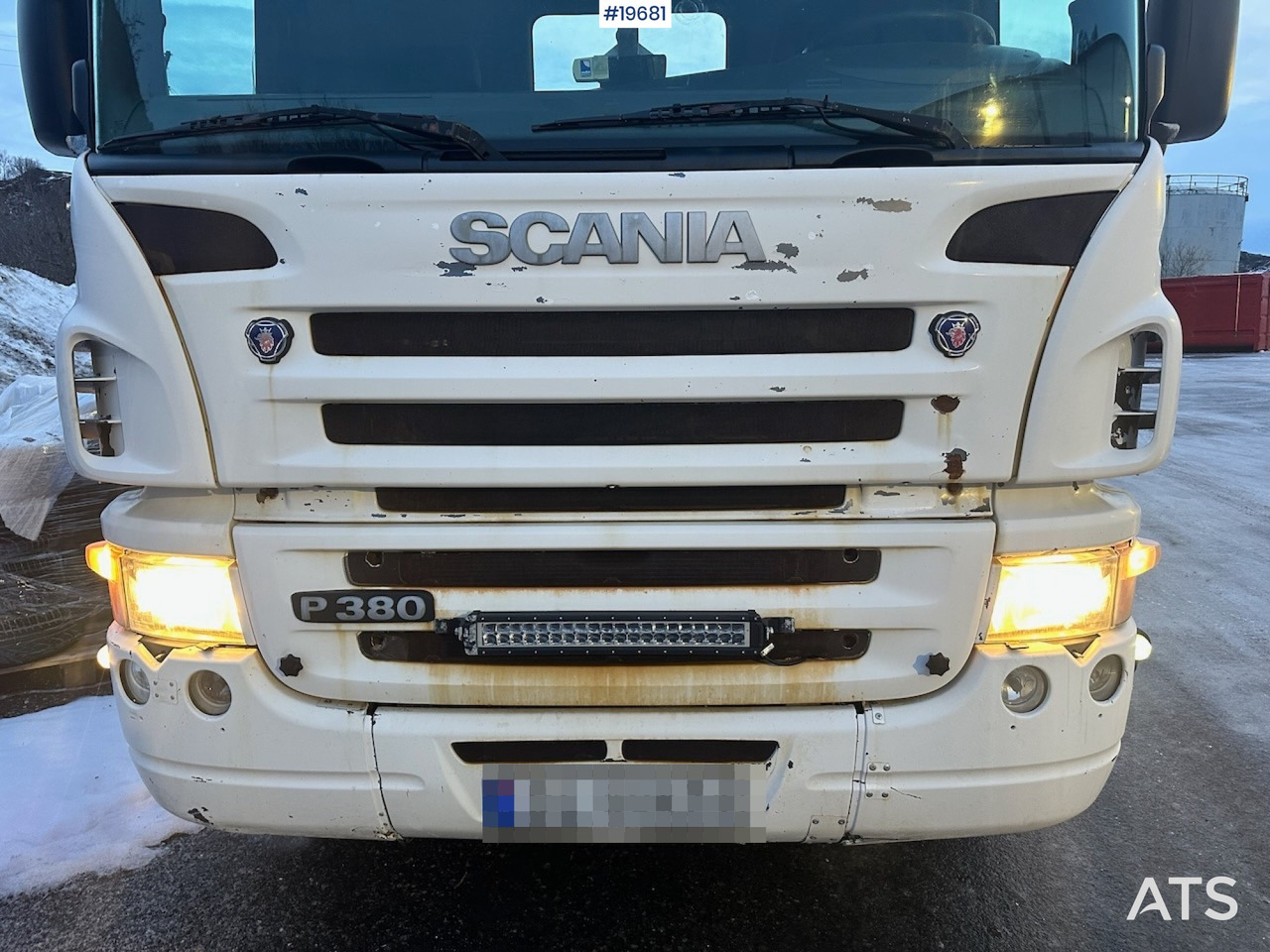 Koukkulava kuorma-auto Scania P 380: kuva Koukkulava kuorma-auto Scania P 380