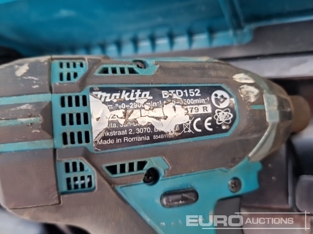 Rakennustarvikkeet Makita 110Volt Impact Gun, 110Volt Hammer Drill, Battery Impact Gun (2 of), Battery Hammer Drill, Spectra Laser Level: kuva Rakennustarvikkeet Makita 110Volt Impact Gun, 110Volt Hammer Drill, Battery Impact Gun (2 of), Battery Hammer Drill, Spectra Laser Level