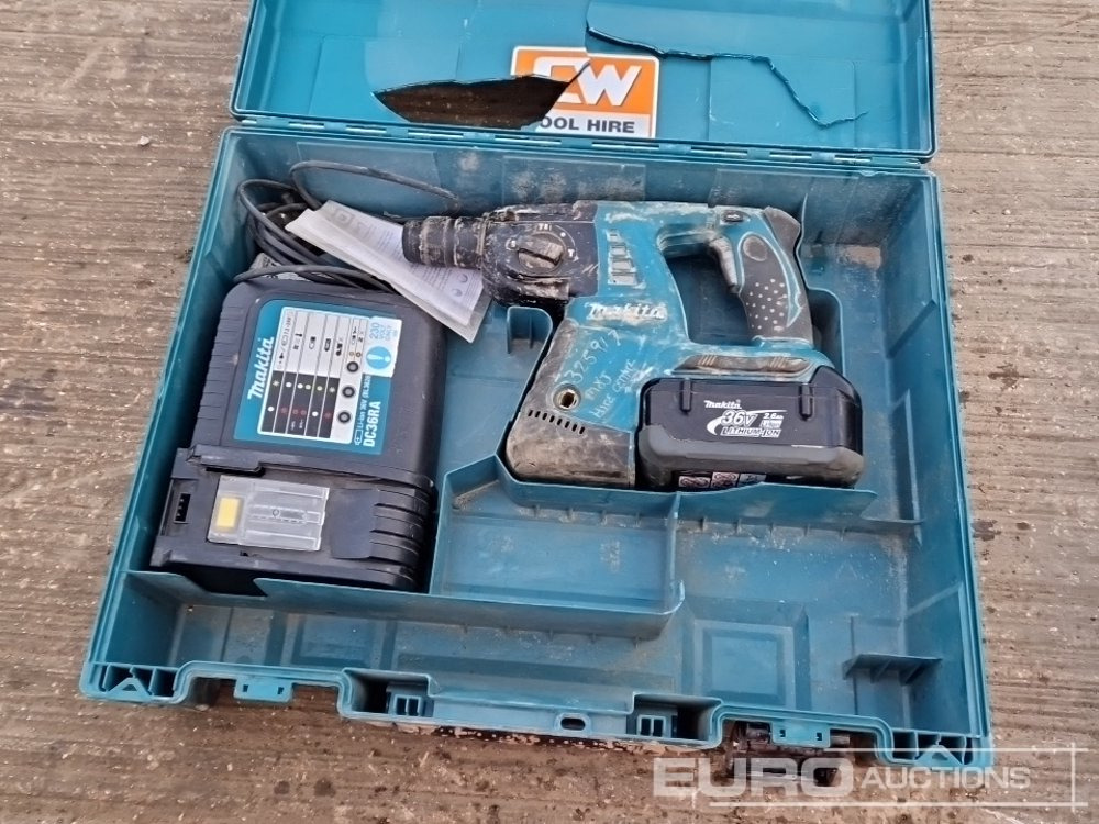 Rakennustarvikkeet Makita 110Volt Impact Gun, 110Volt Hammer Drill, Battery Impact Gun (2 of), Battery Hammer Drill, Spectra Laser Level: kuva Rakennustarvikkeet Makita 110Volt Impact Gun, 110Volt Hammer Drill, Battery Impact Gun (2 of), Battery Hammer Drill, Spectra Laser Level