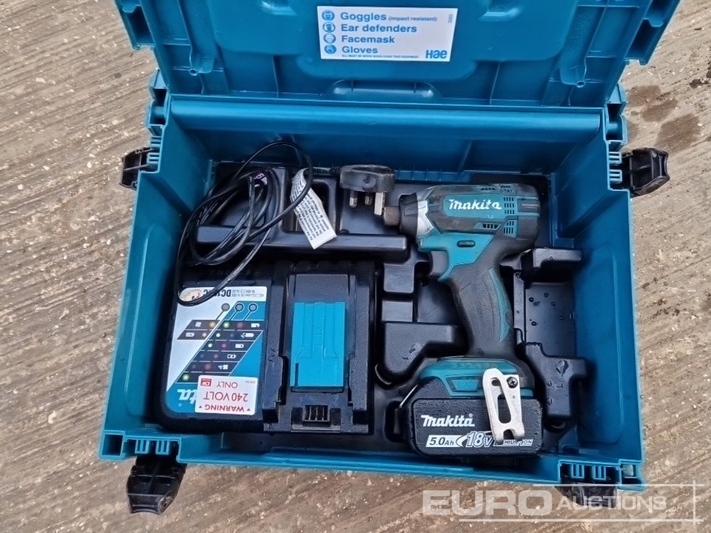 Rakennustarvikkeet Makita 110Volt Impact Gun, 110Volt Hammer Drill, Battery Impact Gun (2 of), Battery Hammer Drill, Spectra Laser Level: kuva Rakennustarvikkeet Makita 110Volt Impact Gun, 110Volt Hammer Drill, Battery Impact Gun (2 of), Battery Hammer Drill, Spectra Laser Level