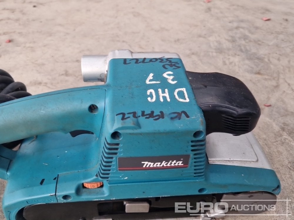 Rakennustarvikkeet Makita 9404 240 Volt Belt Sander: kuva Rakennustarvikkeet Makita 9404 240 Volt Belt Sander